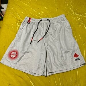 Nike Kyrie Irving Lightweight Gray and Red Basketball Shorts Mens L